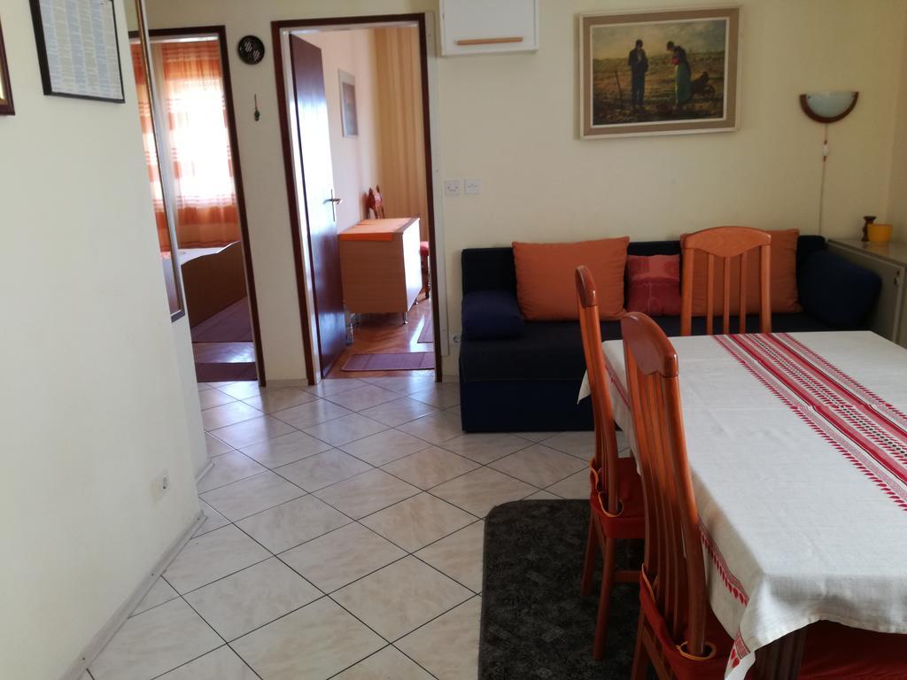 Apartments Dragan Trogir Exterior foto
